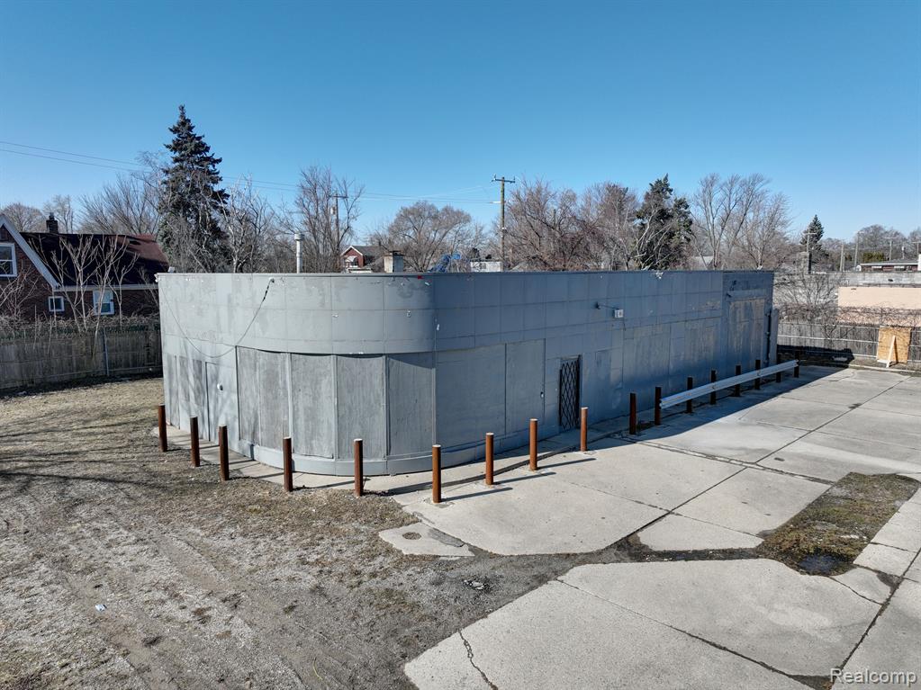 10301 WHITTIER Street, Detroit, MI 48224 — Photo 2