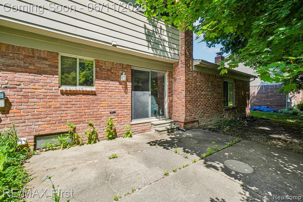 5950 Diamond Drive, Troy, MI 48085 — Photo 37