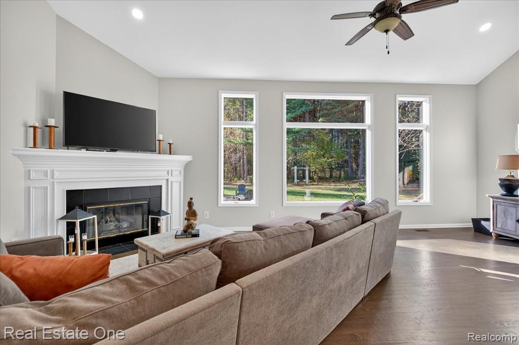 693 Knibbe Road, Lake Orion, MI 48362 — Photo 34