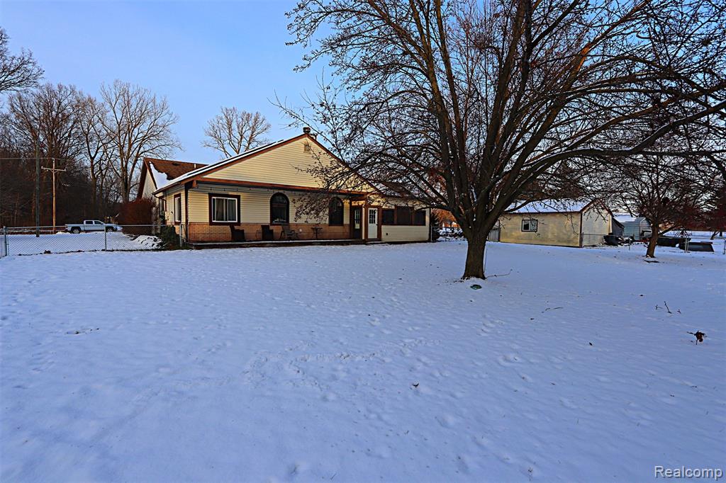 31657 Sibley Road, New Boston, MI 48164 — Photo 8
