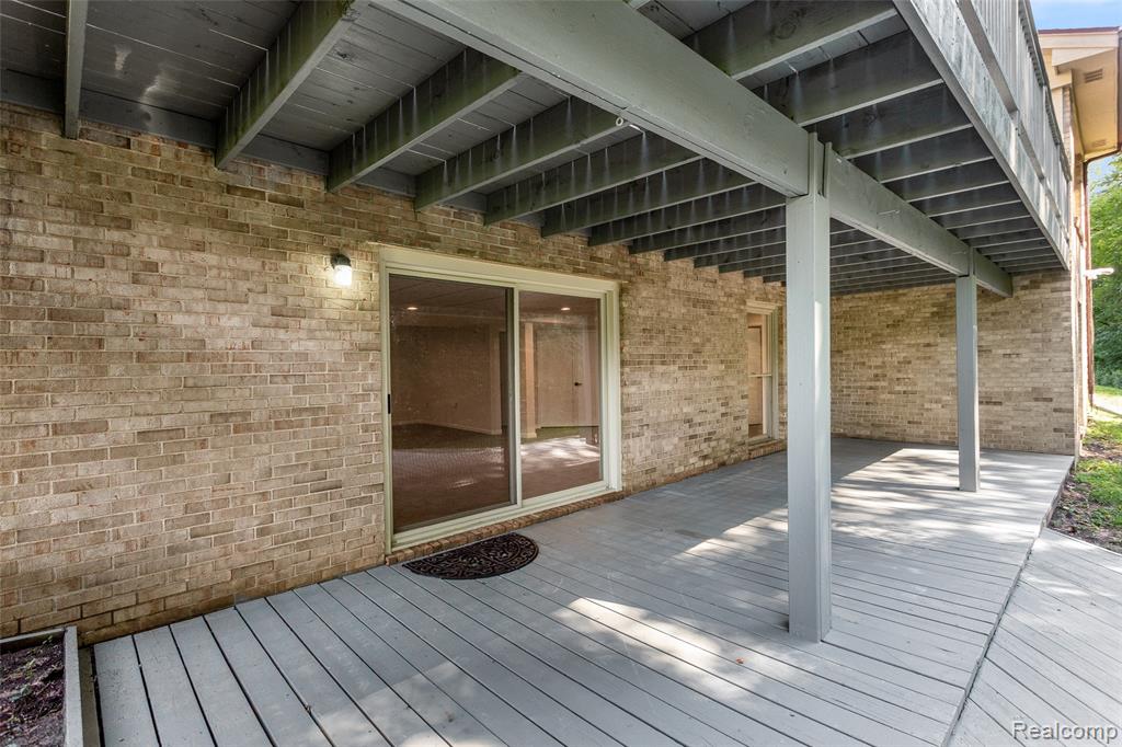 6890 Duchess Court, Troy, MI 48098 — Photo 58
