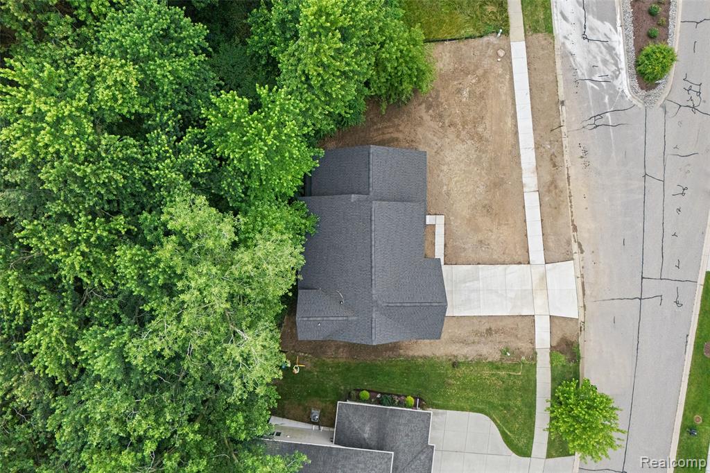 1487 ST JAMES Boulevard, Ann Arbor, MI 48108 — Photo 42