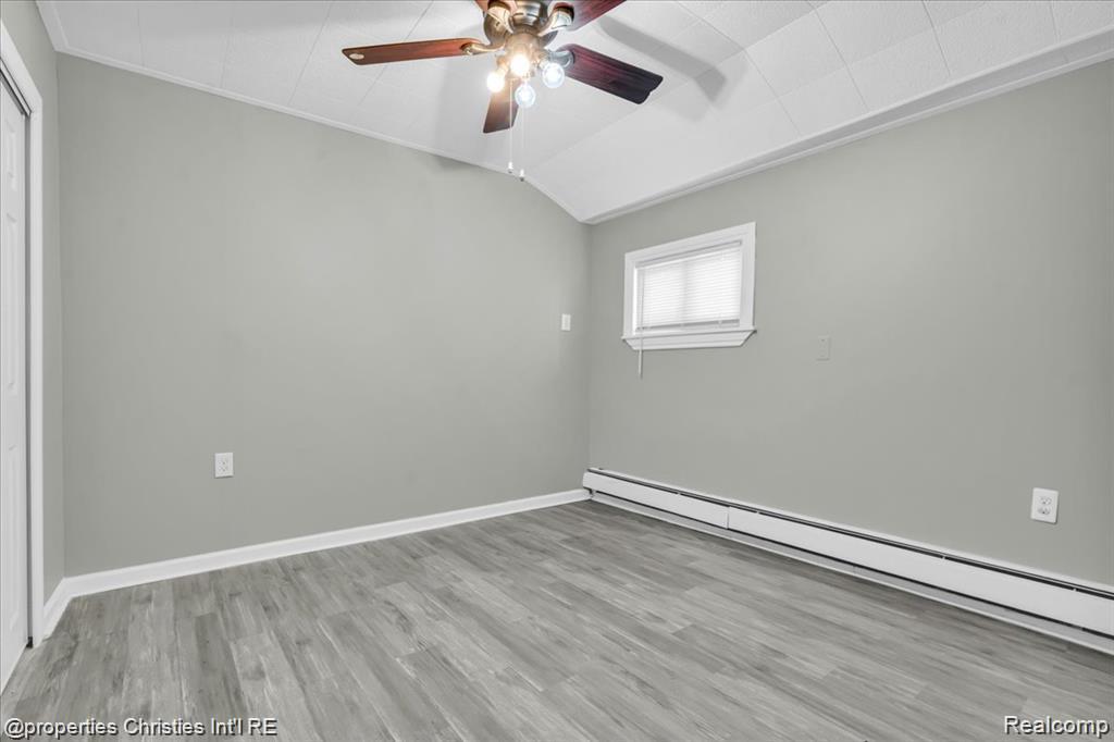 7952 Robert Street, Taylor, MI 48180 — Photo 8