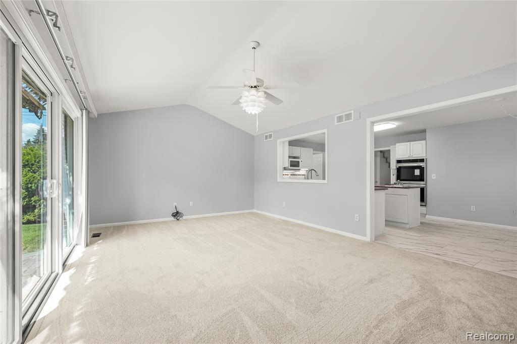 441 Parkview Drive Drive, Detroit, MI 48214 — Photo 16