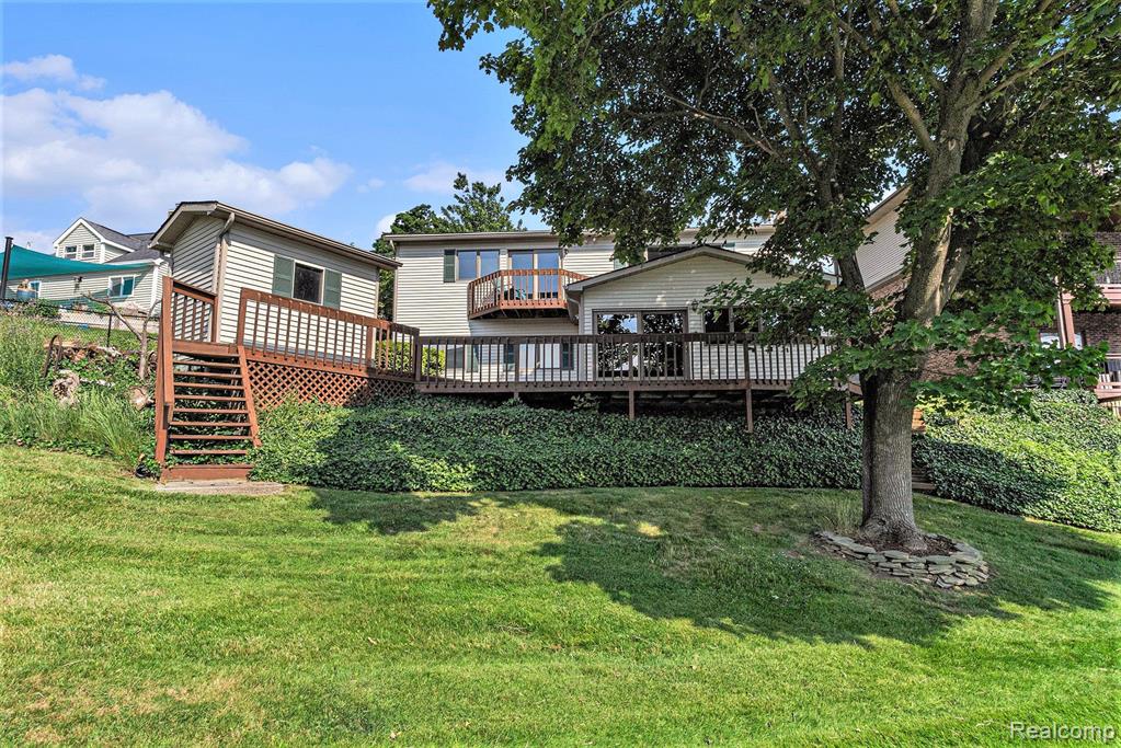 926 BRIGHTON LAKE Road, Brighton, MI 48116 — Photo 25