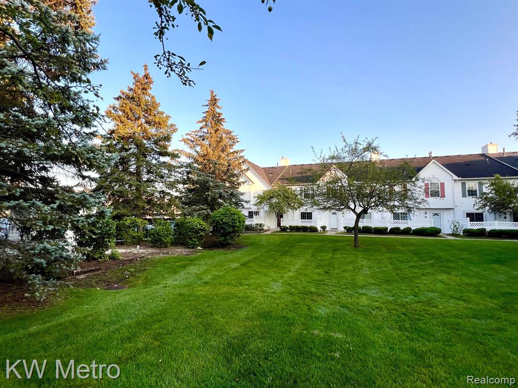 22277 ATLANTIC POINTE, Farmington Hills, MI 48336 — Photo 26