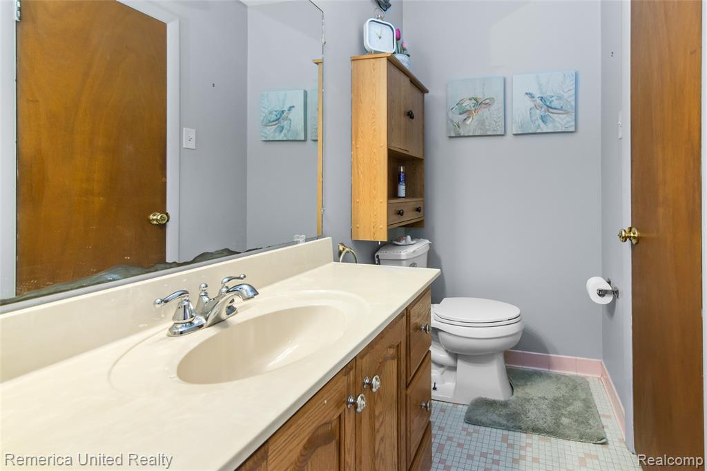11043 Hamburg Road, Whitmore Lake, MI 48189 — Photo 34