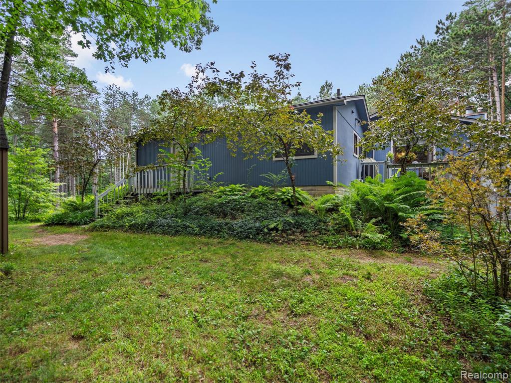 370 Wolfe Road, Ortonville, MI 48462 — Photo 8