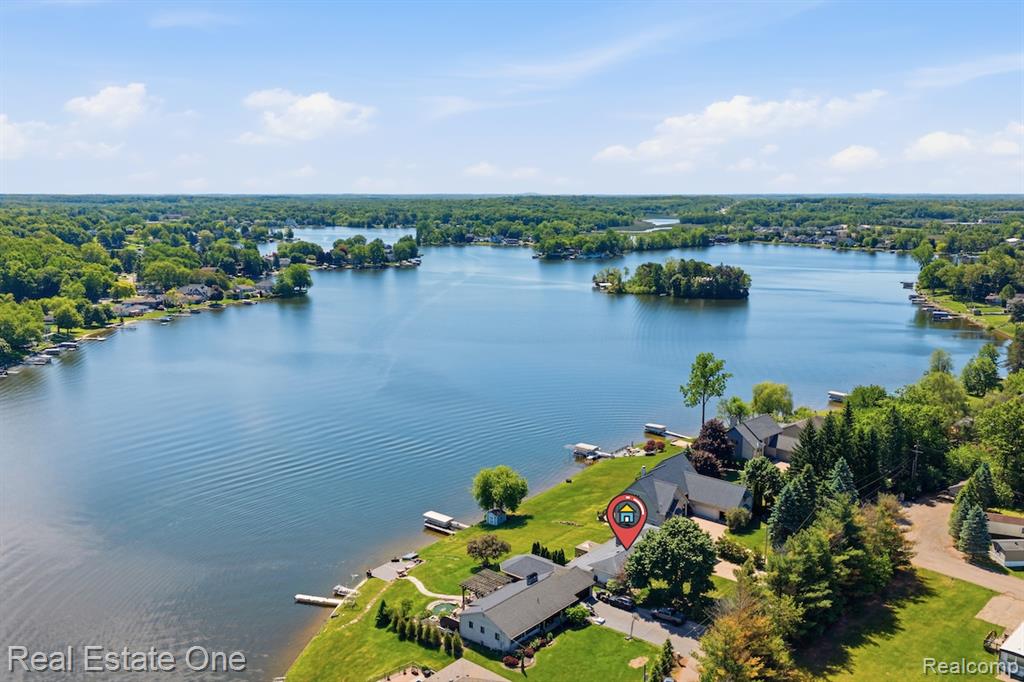 8080 Pine Ranch Drive, Brighton, MI 48114 — Photo 42