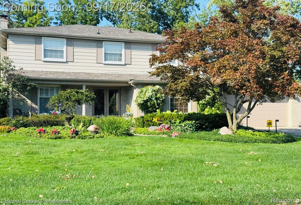 31925 Olde Franklin Drive, Farmington Hills, MI 48334