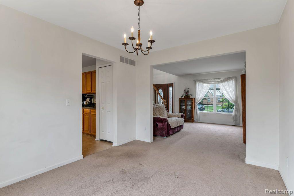 6300 LISMORE Circle, Grand Blanc, MI 48439 — Photo 12