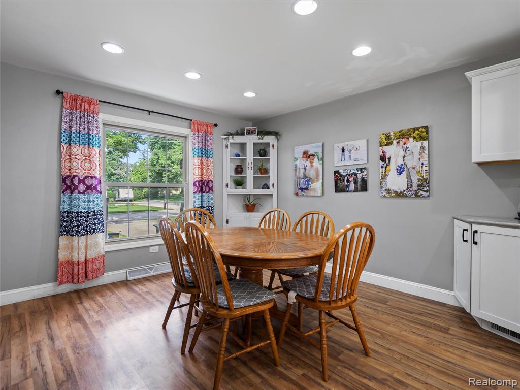 8497 Hickory Hill Drive, Grand Blanc, MI 48439 — Photo 15