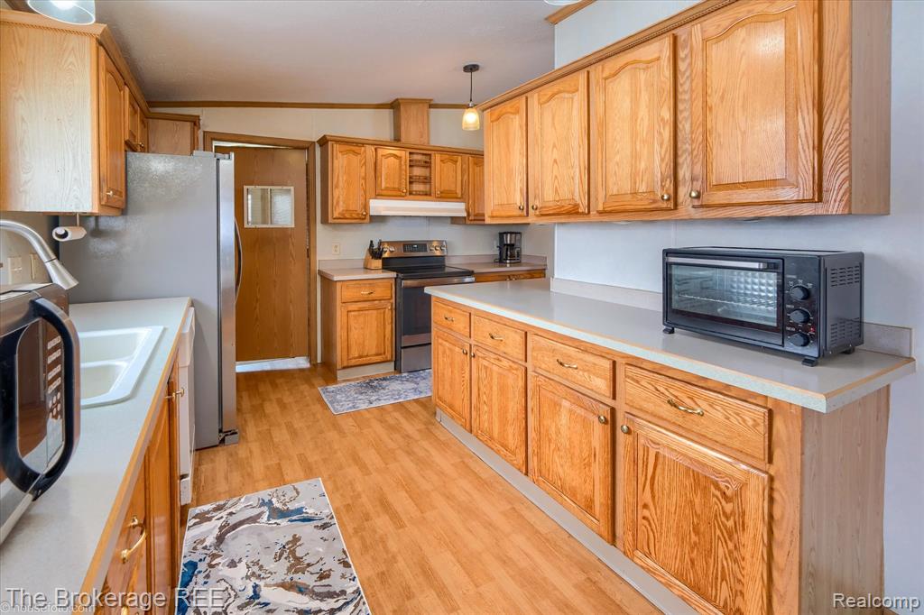 8247 N Center Road, Mount Morris, MI 48458 — Photo 19