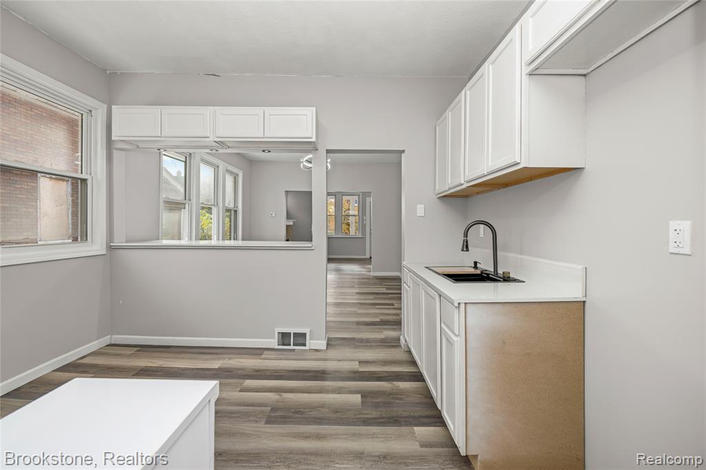 4888 Maxwell Street, Detroit, MI 48214 — Photo 14