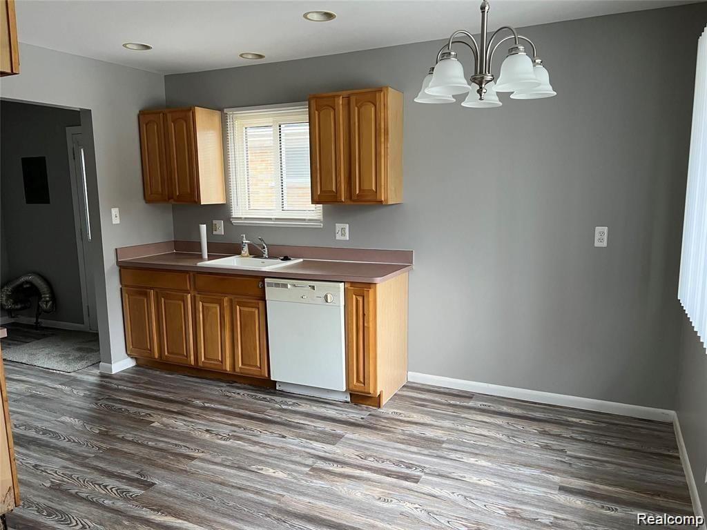 9151 GROSCHNER Street, Taylor, MI — Photo 5