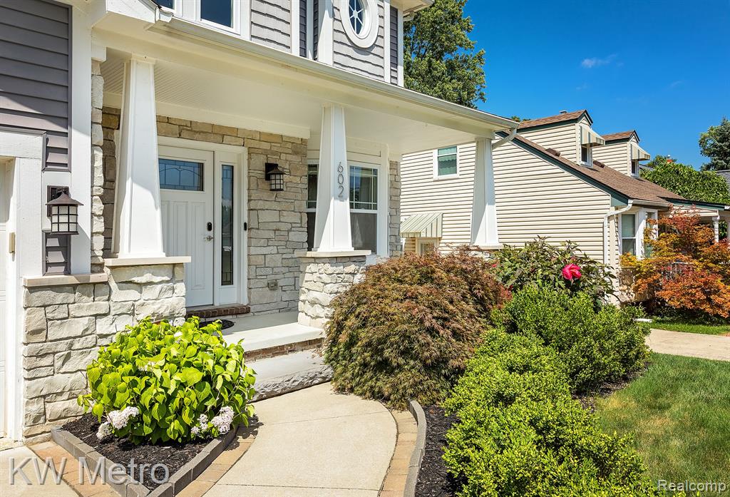602 CHERRY Avenue, Royal Oak, MI 48073 — Photo 3