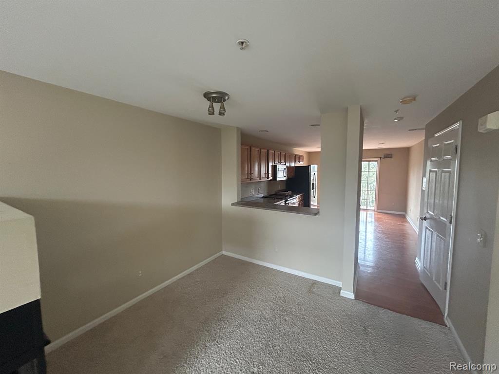 39460 SPRINGWATER Drive - Photo 5