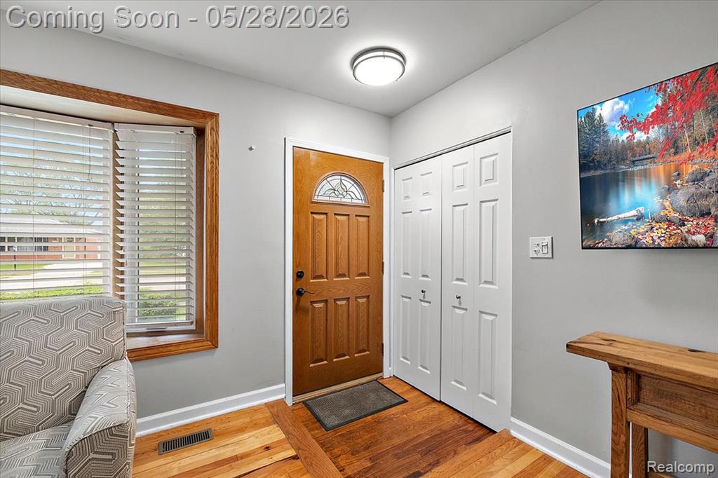 23015 Tuck Road, Farmington, MI 48336 — Photo 8