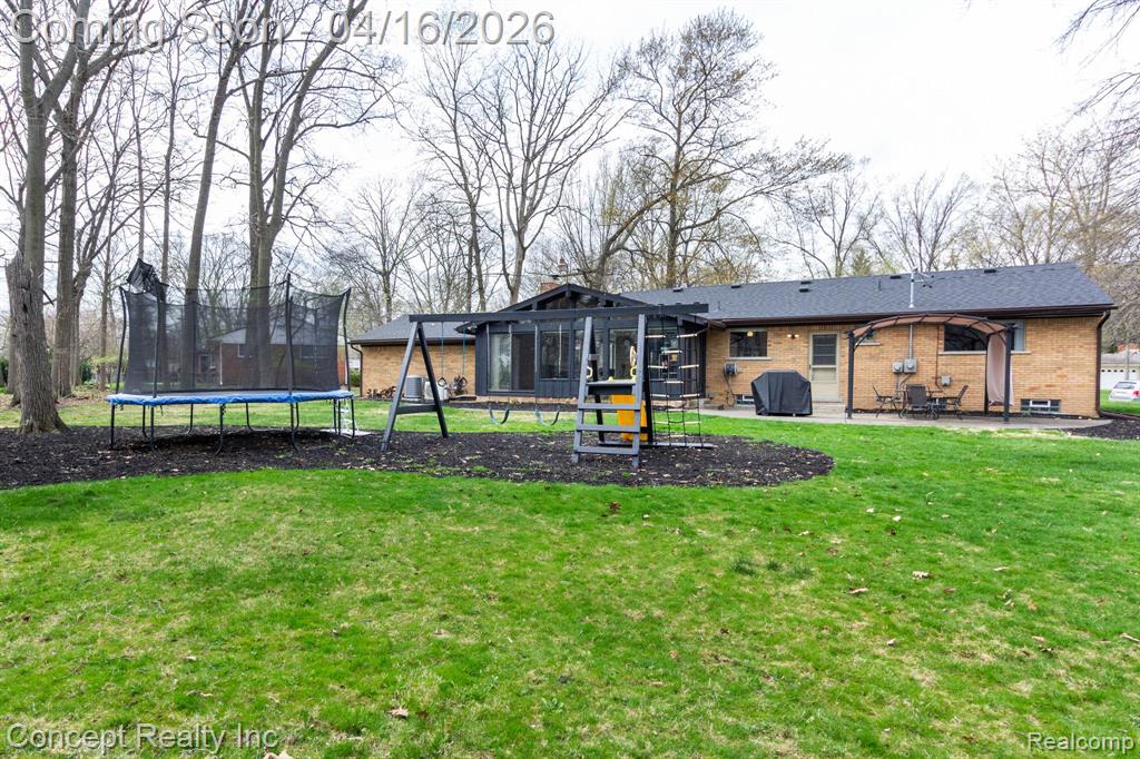 21247 Shurley Drive, Grosse Ile, MI 48138 — Photo 39