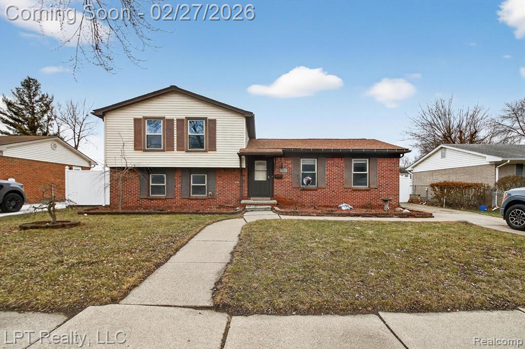 22507 Doncaster Avenue, Brownstown, MI 48193 — Photo 2
