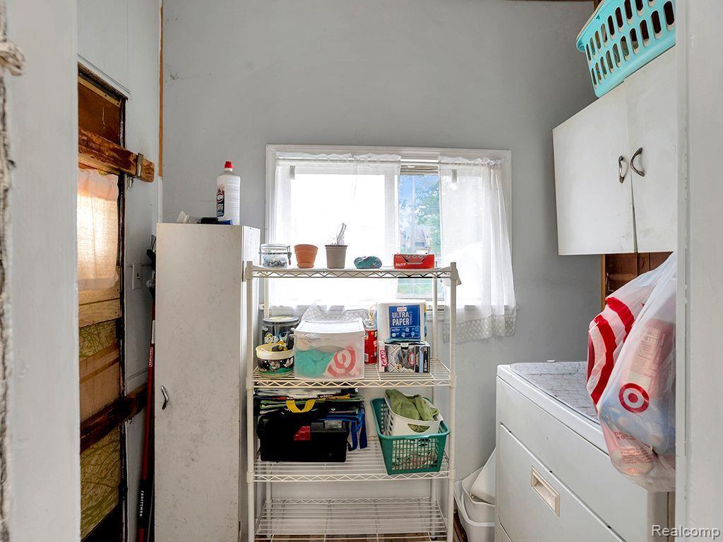1041 LEWERENZ Street, Detroit, MI 48209 — Photo 8