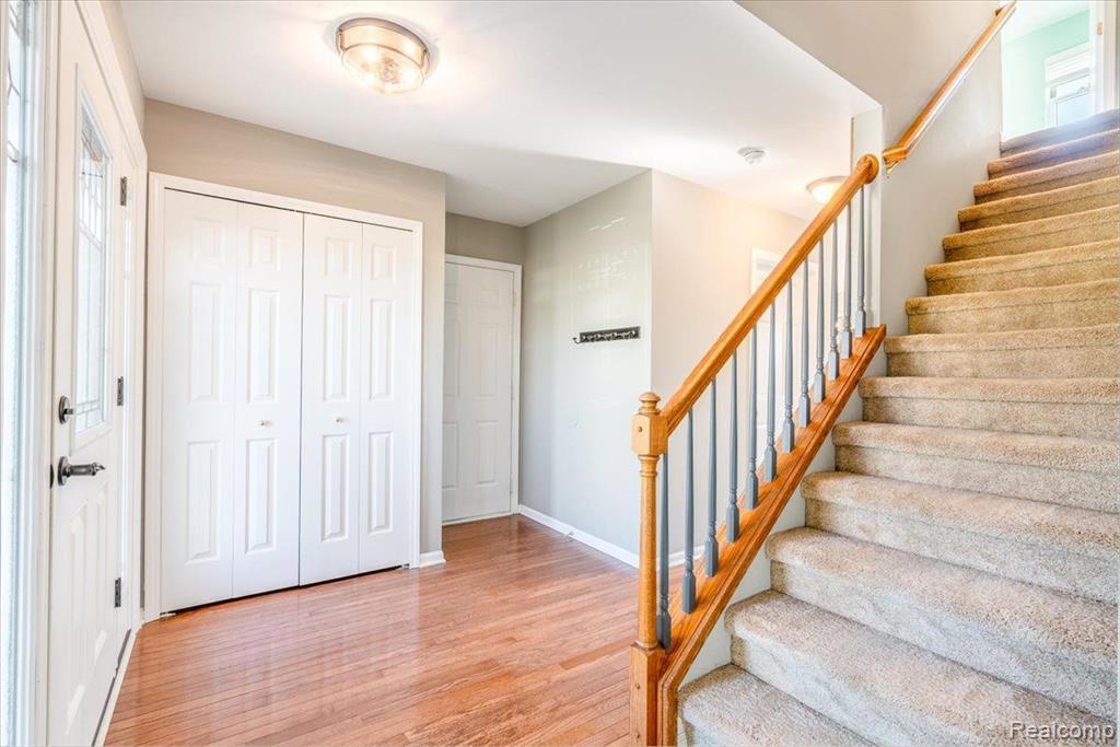 9429 MADISON Drive, Belleville, MI 48111 — Photo 3