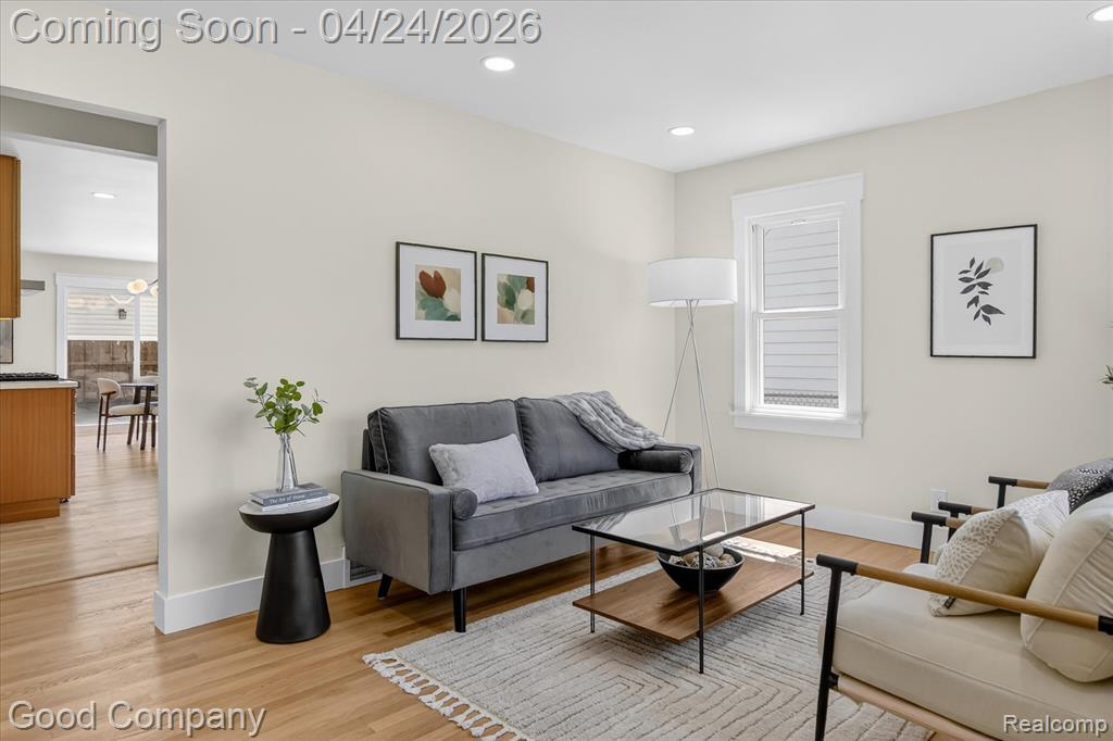 4336 Mandalay Avenue, Royal Oak, MI 48073 — Photo 10