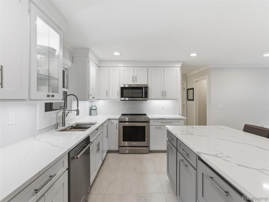 5409 Stony Hill Court, Grand Blanc, MI 48439 — Photo 15