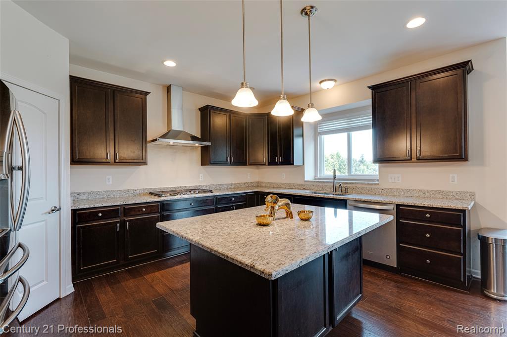 6776 Portsman Court, Canton, MI 48187 — Photo 54