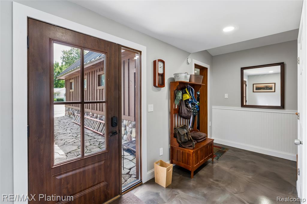 3154 PONEMAH Drive, Fenton, MI 48430 — Photo 12
