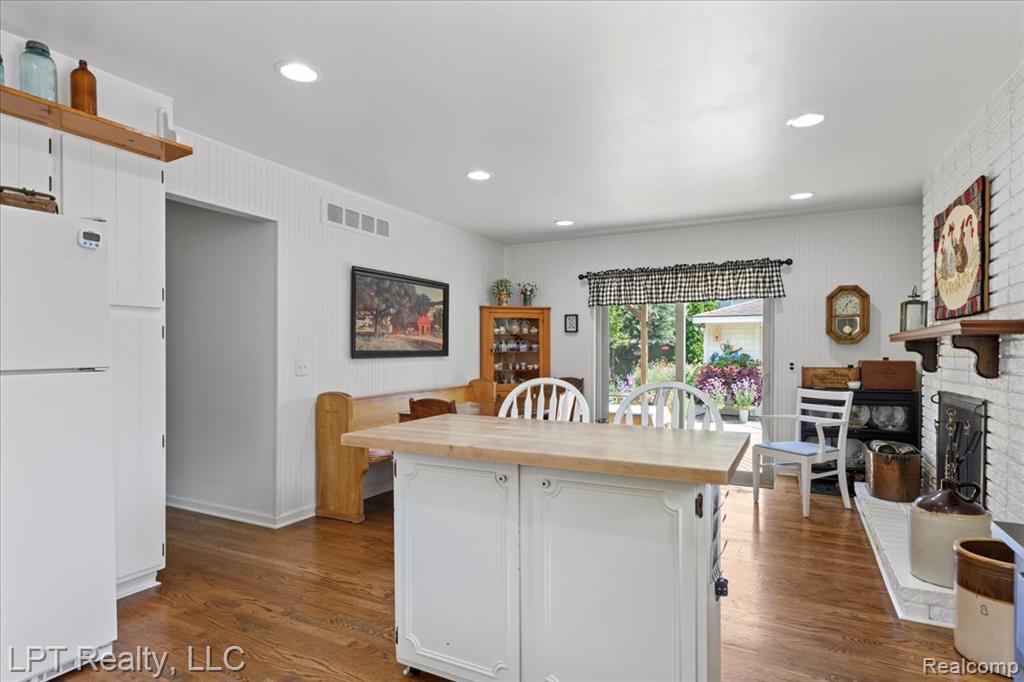 50422 Spruce Drive, Chesterfield, MI 48047 — Photo 9