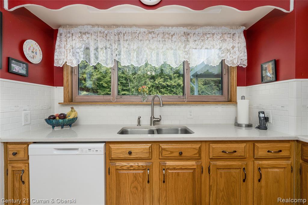 13680 S Seymour Road, Montrose, MI 48457 — Photo 39