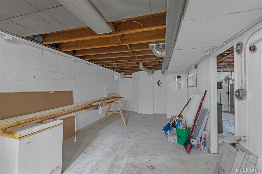 7641 Pelham Road, Allen Park, MI 48101 — Photo 20