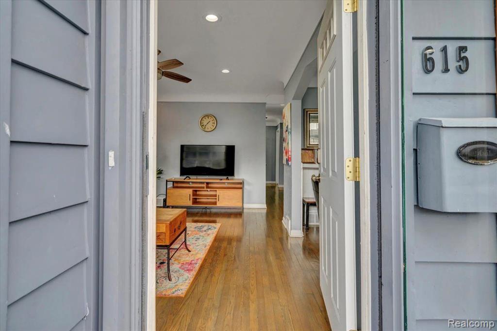 615 E WEBSTER Street, Ferndale, MI 48220 — Photo 5