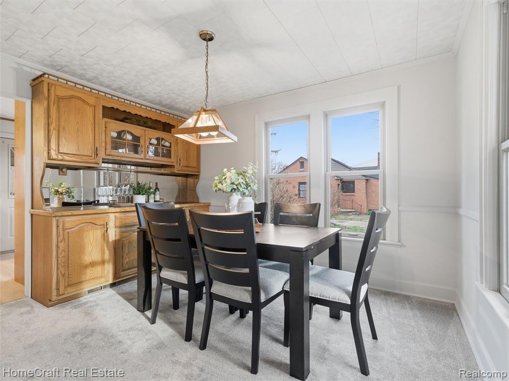 9921 CRANSTON Street, Livonia, MI 48150 — Photo 19