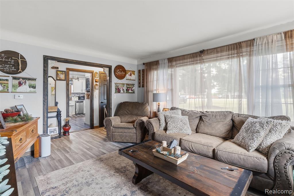 8403 Miller Road, Swartz Creek, MI 48473 — Photo 10