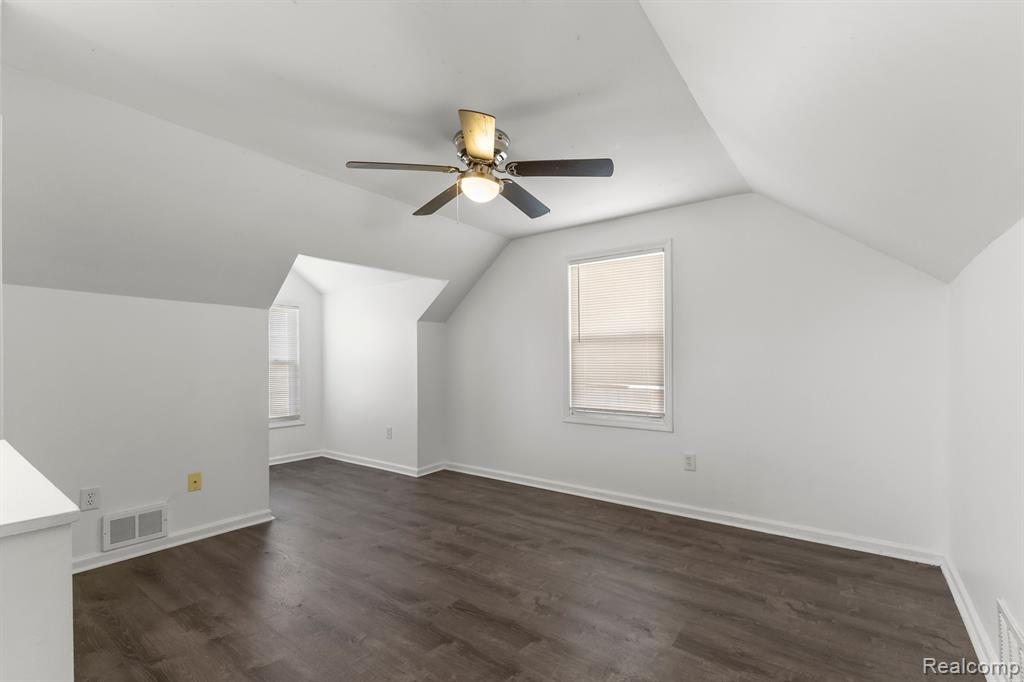 8690 TRINITY Street, Detroit, MI 48228 — Photo 21