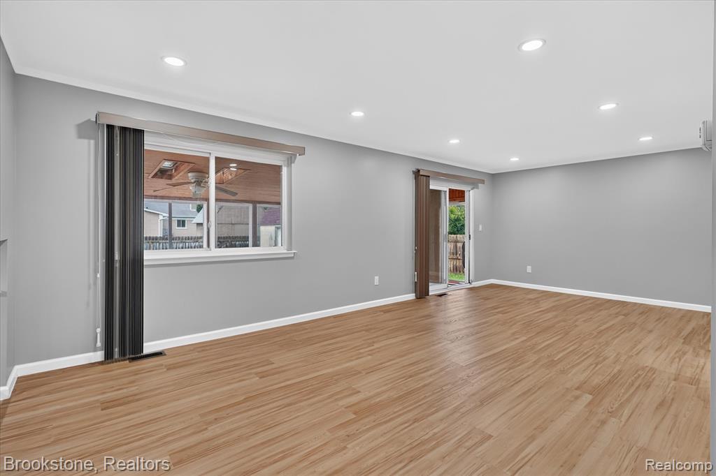 39795 Waldorf Drive, Clinton Twp, MI 48038 — Photo 9