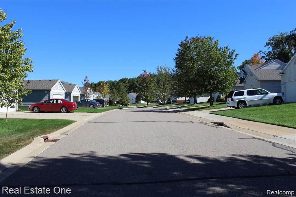895 SPIREA, Howell, MI 48843 — Photo 44