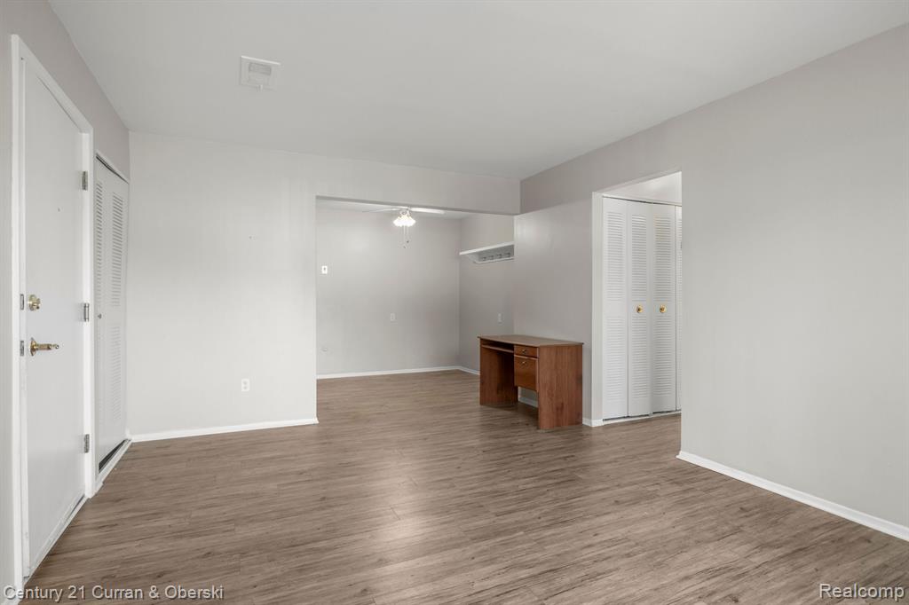 10021 Allen Pointe Drive, 83, Allen Park, MI 48101 — Photo 6