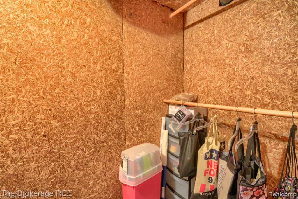 9538 Fenhill Drive, Grand Blanc, MI 48439 — Photo 45