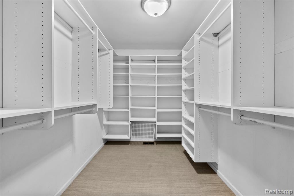194 Charlevoix Avenue, Grosse Pointe Farms, MI 48236 — Photo 28