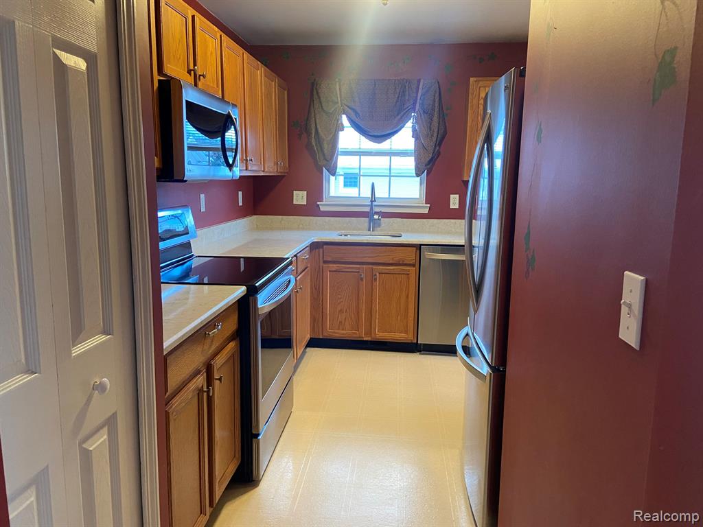 16821 Carriage Way, 672, Northville, MI 48168 — Photo 4