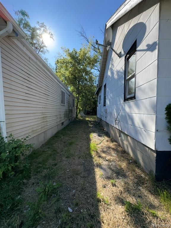 19751 Oakfield Street, Detroit, MI, 48235