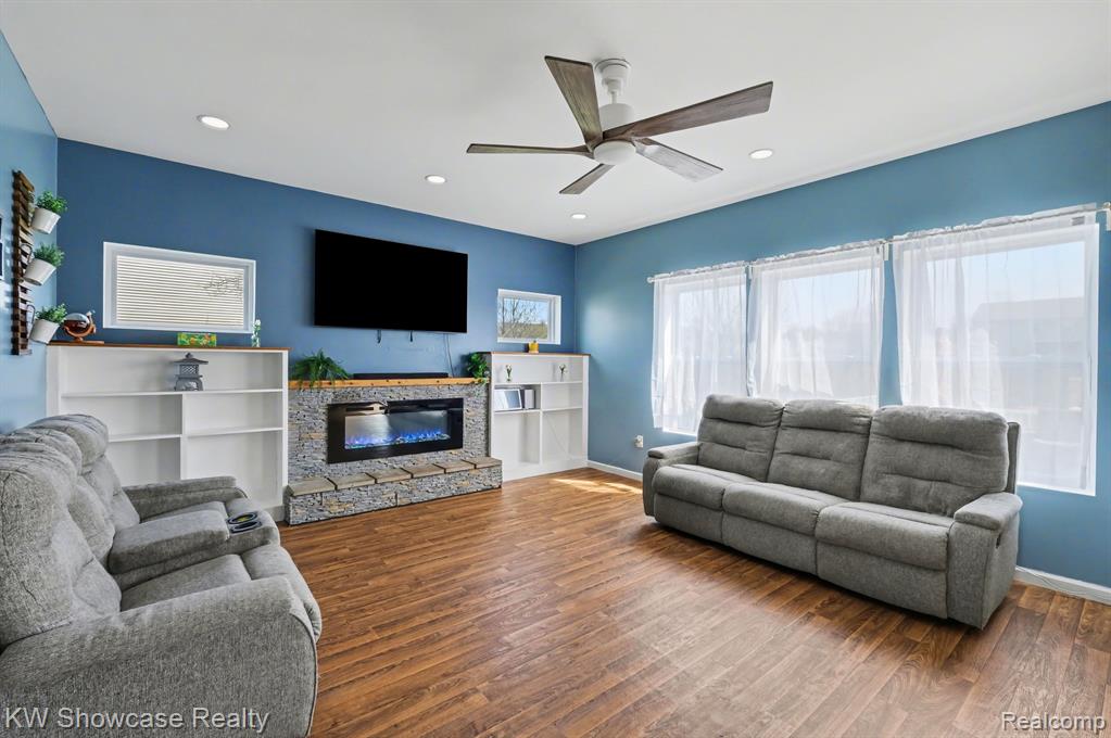 4339 Pebble Creek Boulevard, Grand Blanc, MI 48439 — Photo 5