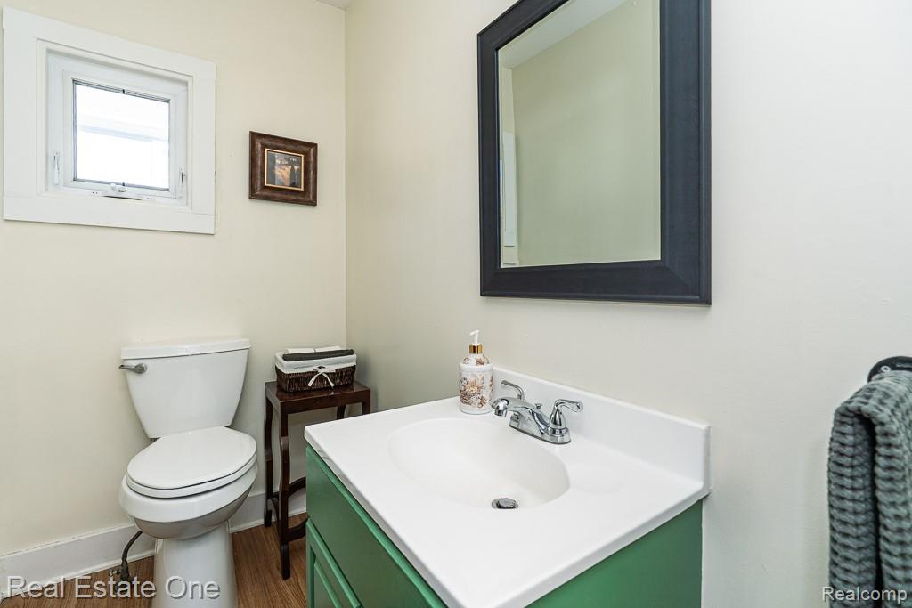 629 N Calhoun Street, Lapeer, MI 48446 — Photo 24