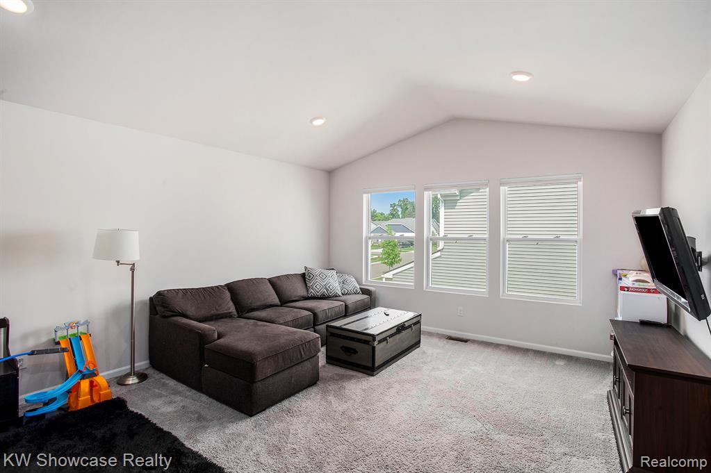 8341 Sharon Drive, White Lake, MI — Photo 11