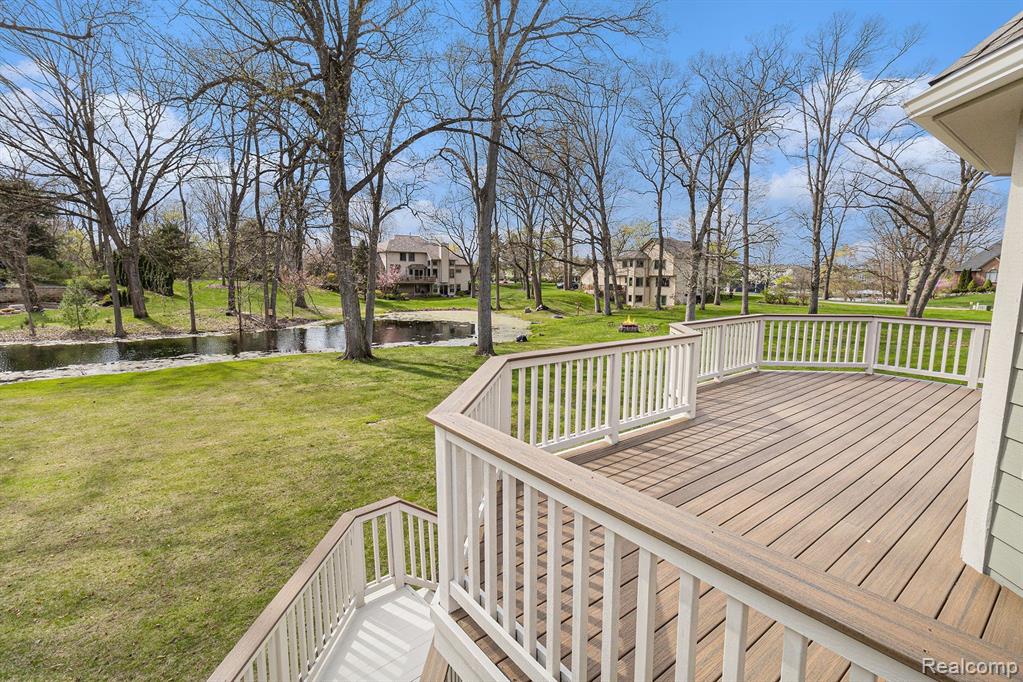 9080 MOONLIGHT BAY, Pinckney, MI 48169 — Photo 36