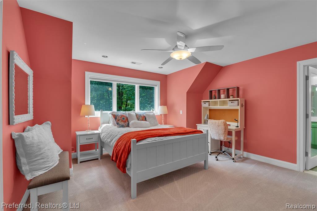 12196 Woodline Drive, Fenton, MI 48430 — Photo 52