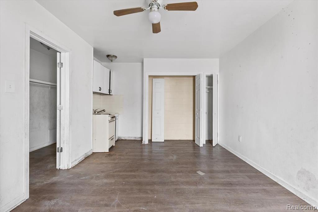 8225 Cadillac Avenue, Warren, MI 48089 — Photo 23